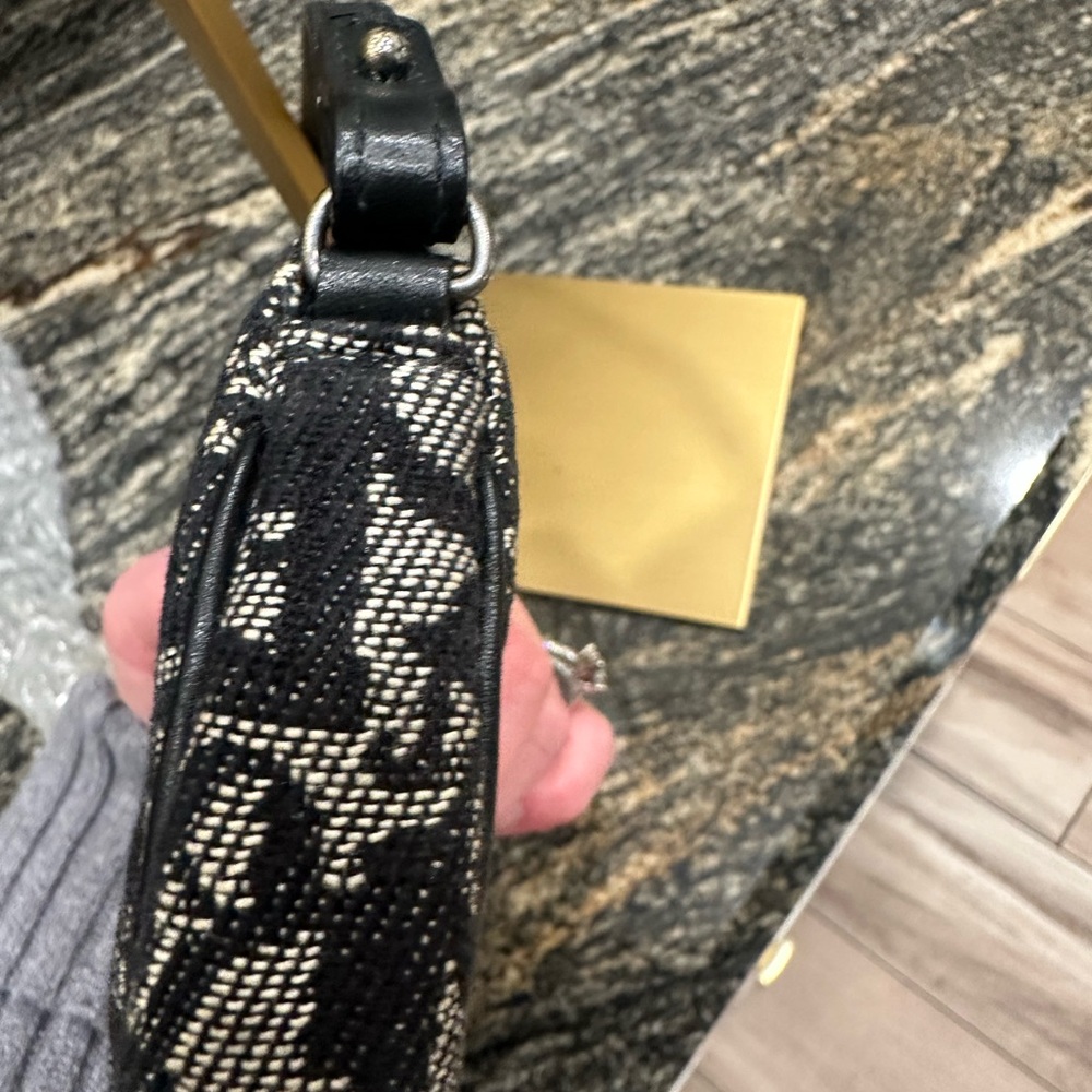 ✨💎 FULL INCLUSION💎✨VINTAGE Christian Dior Trotter saddle bag w/Dustbag,box,COA. - Picture 8 of 16